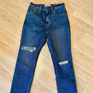 Abercrombie Ankle Straight Ultra High Rise